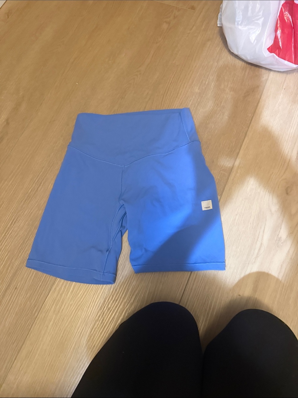 Vuori Women's Periwinkle High-Rise Bike Shorts
